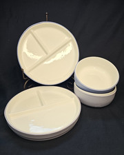 Elk Friends Porcelain Dinnerware Set 2 Divided Plates Bowls Silicone wSleeve