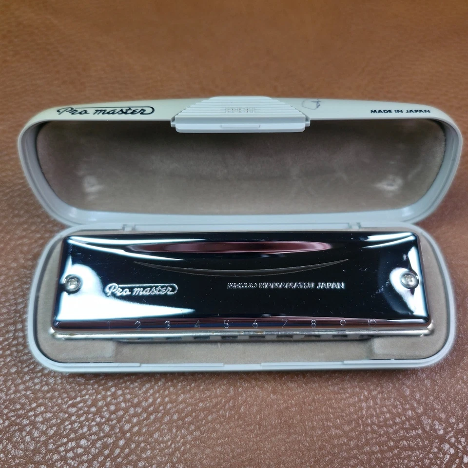 Suzuki Promaster Valved MR-350 Harmonica Key of G Made in Japan w/ Case Retro - Image 2 of 4