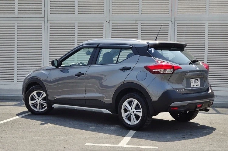 Alerón de techo trasero gris sin pintar para Nissan Kicks 2017-2023 nuevo Foto 2 de 4