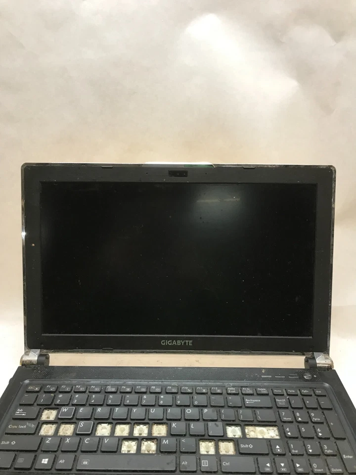 Gigabyte P25 15" Intel Core i7-4700MQ 4GB RAM NO HDD/OS For Parts READ AS IS -DW - Image 2 of 4