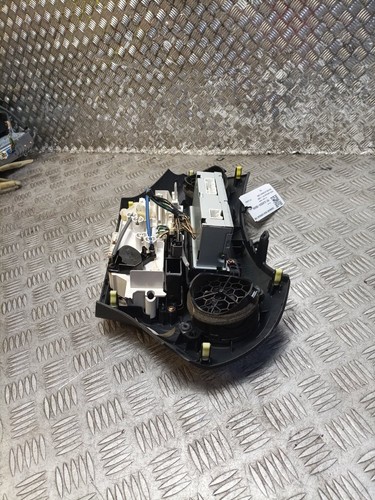 TOYOTA YARIS 1999-2005 TABLERO RADIO MOLDURA ENVOLVENTE - Imagen 5 de 6