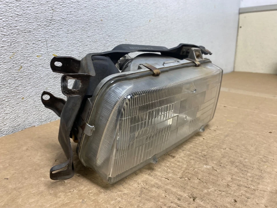 Faro lateral izquierdo Toyota Corolla FX 1987 OEM O5898 DG Foto 2 de 4