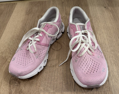 On Running Shoes Sneakers Cloud X 4 Petal Sand 3WE30073561 Women Sz 9