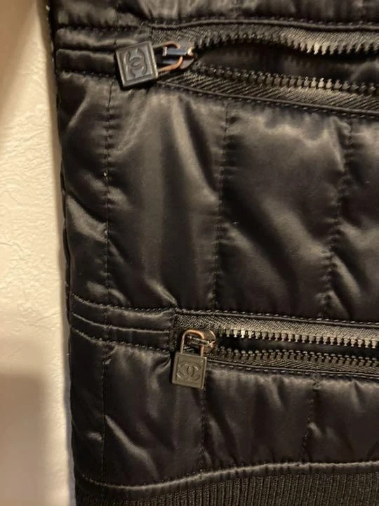 Cappotto esterno maglione CHANEL Chanel linea sportiva 06A 38