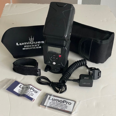 LumoPro  LP180 Quad Sync Flash