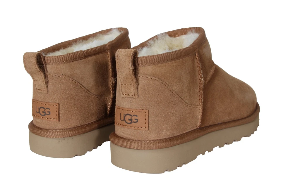 UGG Classic Ultra Mini 女式靴子 | 颜色:栗色 | 款式 1116109-CHE — 第 3/4 张图片