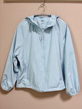 Uniqlo Parka Tascabile Protezione UV Blu Chiaro Donna S