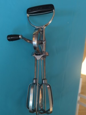 Vintage Presto Best Hand Held Mixer Egg Beater Black Handle Stainless Steel USA