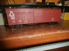 ACCURAIL HO # 4217  PARTIAL ASSEMBLED 40' O.B. BOXCAR STEEL ENGS-R.F. & P.