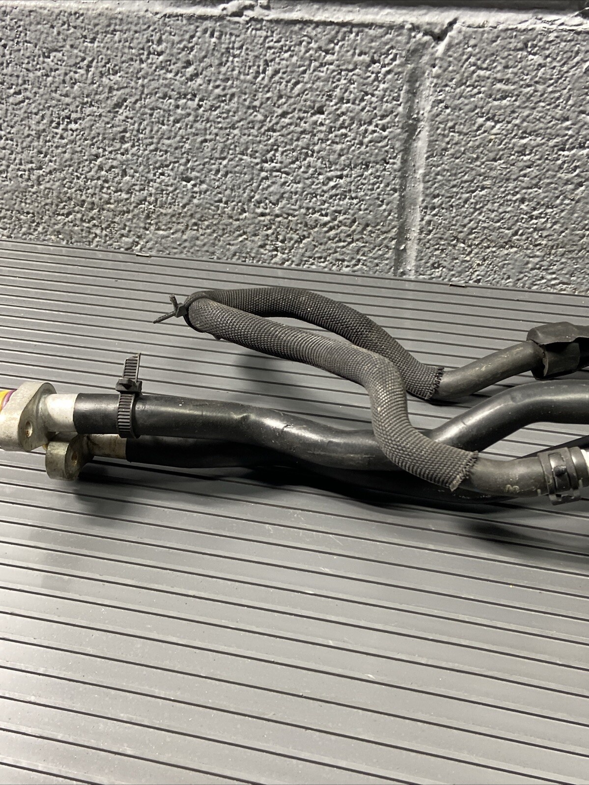 2008-2015 Audi R8 42 Spyder Underbody AC Air Conditioner Hose Line Pipe OEM