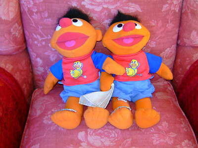 TALKING ERNIE TWINS : 1 x German 1 x Dutch Very Good Condition