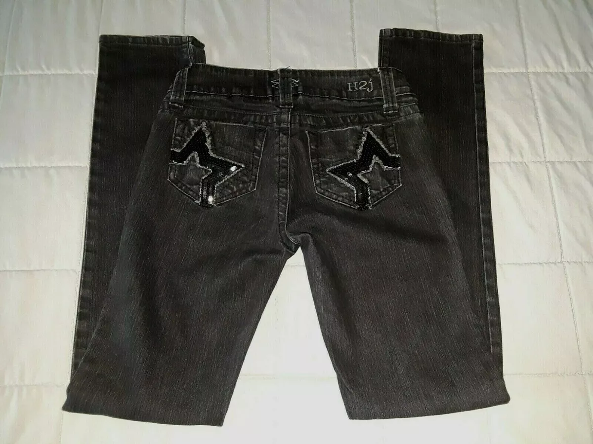 Black jeans store with stars