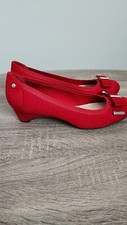 DANA BUCHMAN WOMEN'S SUEDE RED COLOR 8M SIZE. PERFECT CONDITION