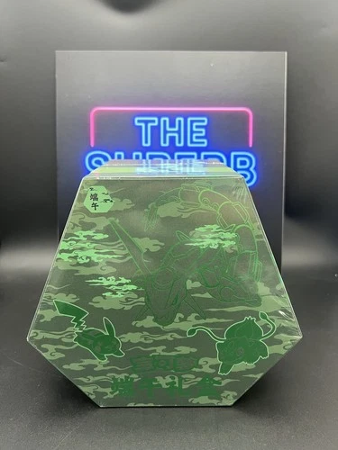 IN STOCK 2025 Pokémon TCG Cinese Dragon Boat Festival Collezionismo Confezione Regalo - Foto 1 di 4