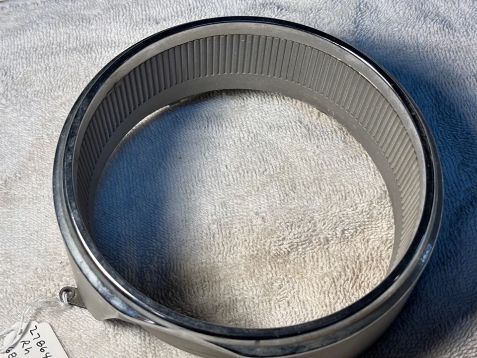 1968 Dodge Polara Monaco 500 MoPar 2786462 Headlamp BEZEL Right USED - Image 4 of 4