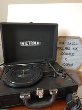 Victrola VSC-550BT Black Record Player Bluetooth Turntable Suitcase Tested Works