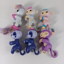 Fingerlings Lot Sloth Unicorn Monkey Purple White Pink Wow Wee Interactive Toy