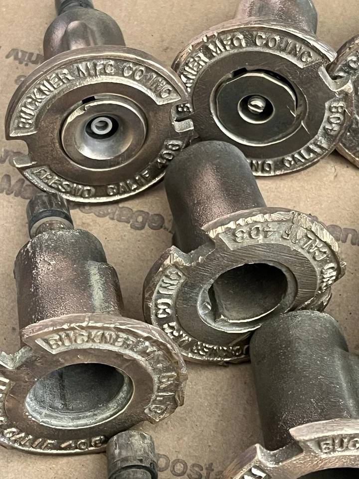 Rociadores pulverizadores emergentes de latón 24-Buckner 403 piezas o reparación envío gratuito EE. UU. Foto 2 de 4