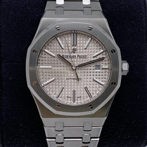 Audemars Piguet Royal Oak 15400ST 41mm Steel Silver Dial Automatic Watch