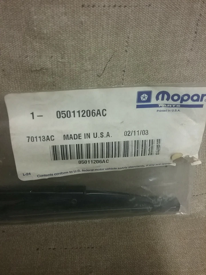 Limpiaparabrisas 5011206AC Mopar - Chrysler Dodge 2001-2004 Foto 2 de 2