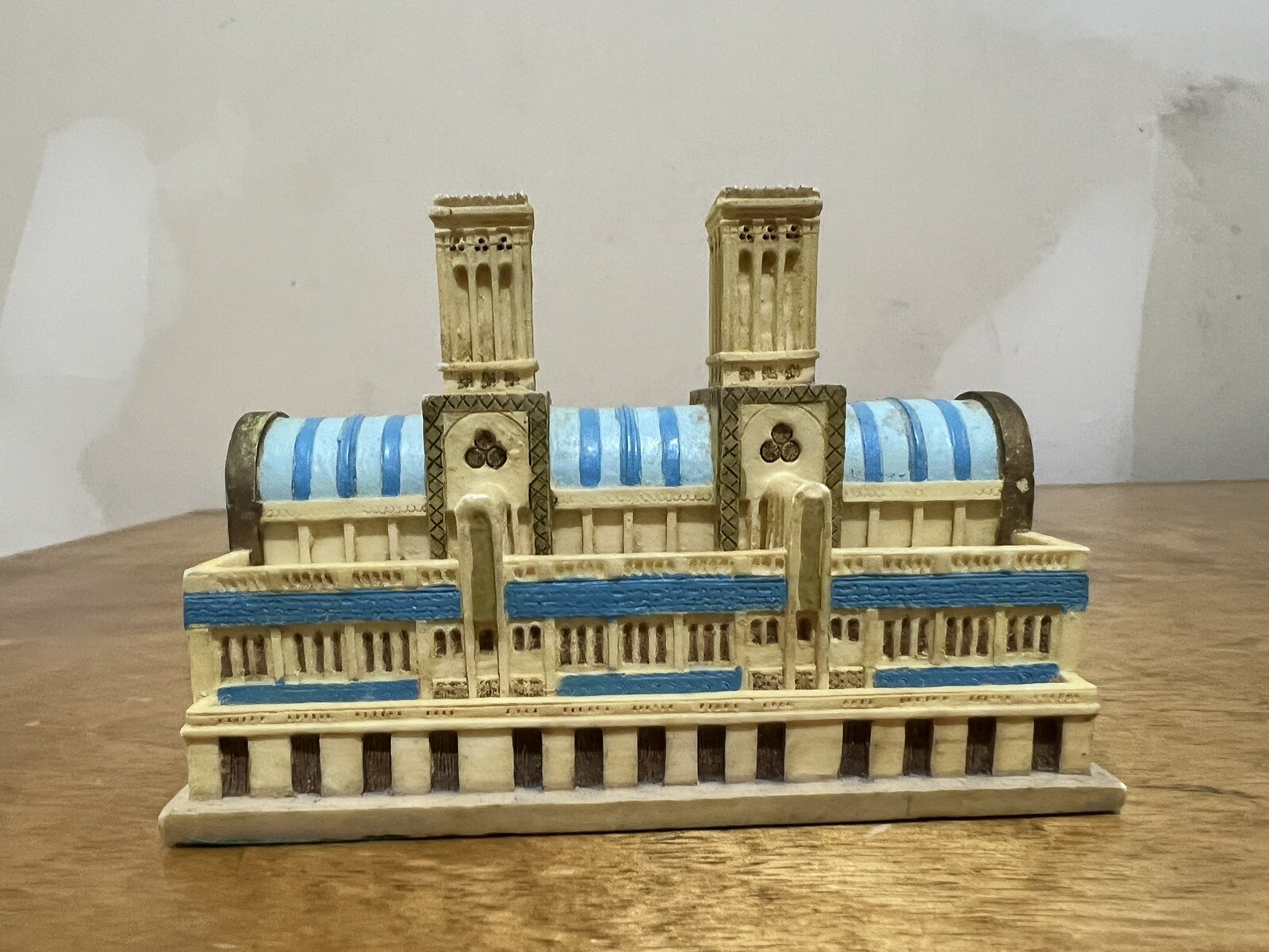 Picture 4 of 12