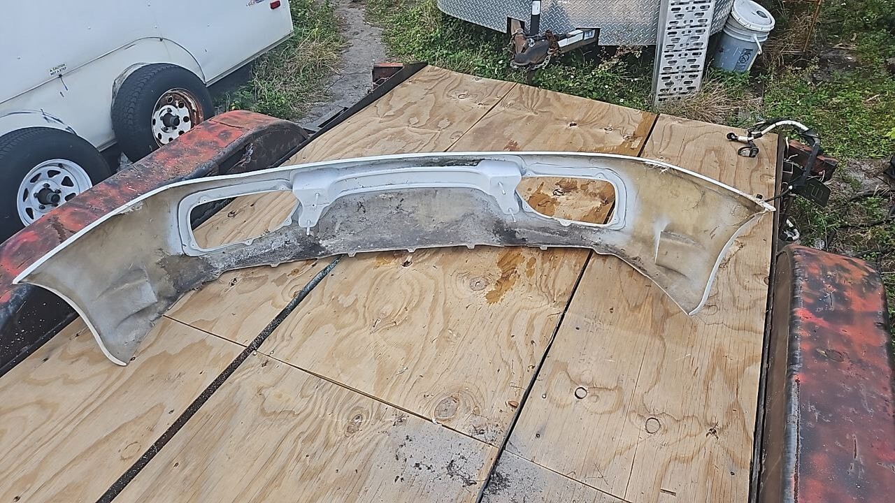 FOR FERRARI 360 FIBERGLASS FRONT BUMPER COVER