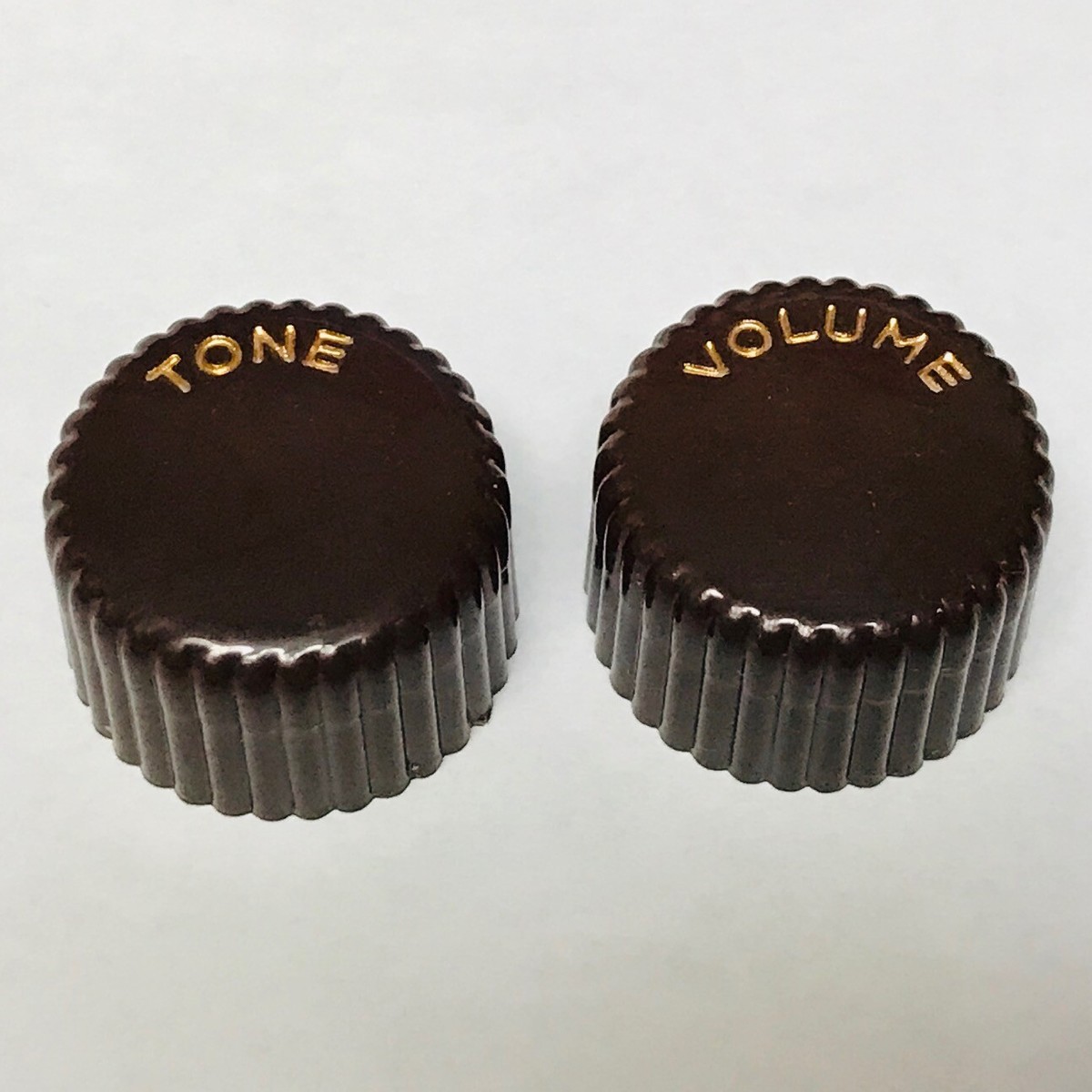 WDKN1BR Harmony Style Brown Cupcake Knob Set Guitar/Bass Tone 