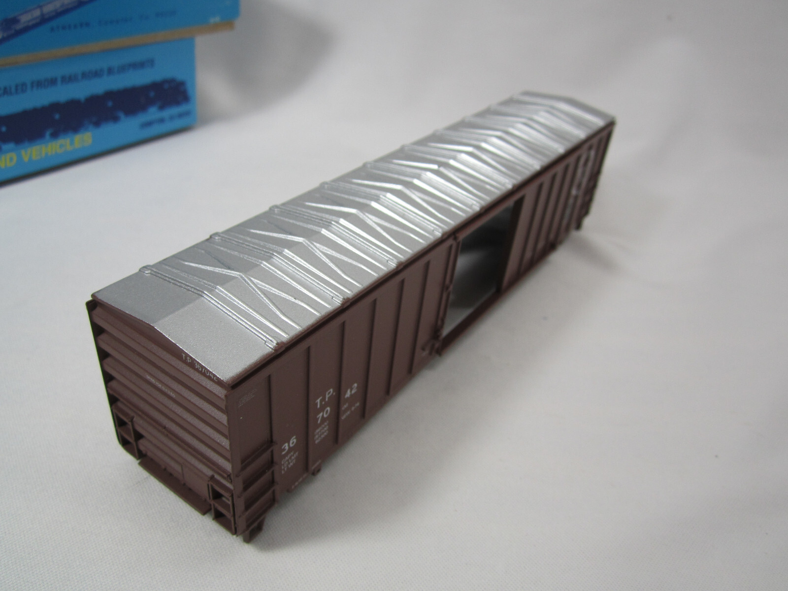 HO Scale Athearn & BevBel four Boxcars kits FW&D, SP, St.L B & M