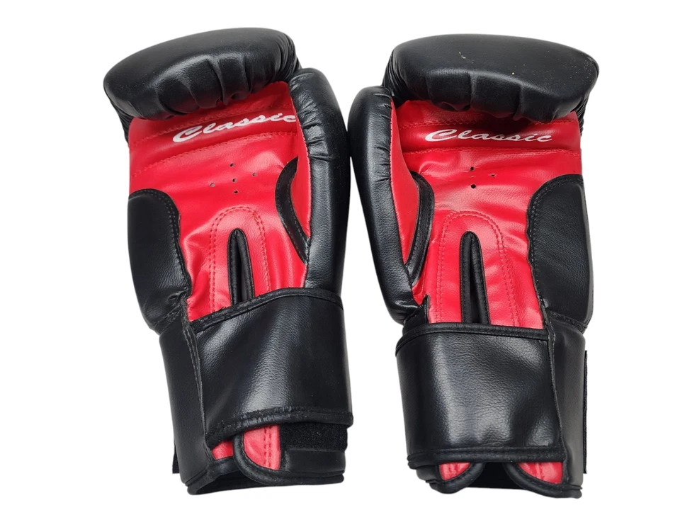 TITLE Classic Boxing Gloves MMA Training 12oz Black/Red - Image 2 of 3