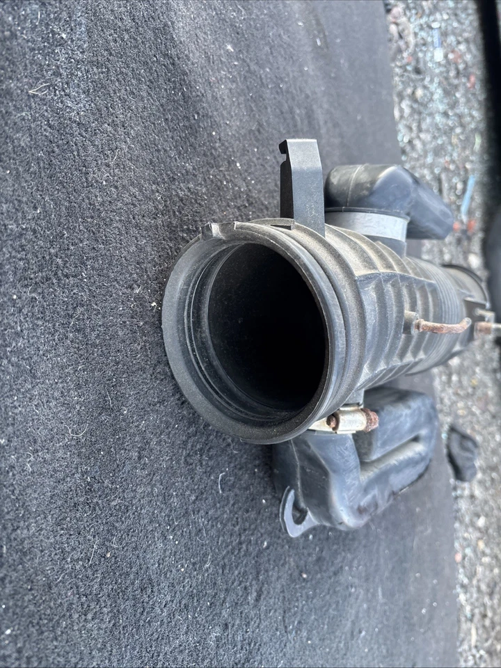 ⭐️ 03 04 05 06 07 08 Honda Pilot Air Intake Tube Duct Panel OEM￼ - Image 3 of 4