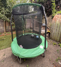 Green Round Outdoor Trampoline with Safety Enclosure Net for Ages 4-11 Years