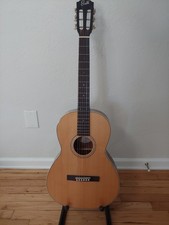 Guild P240 Memoir Parlor Acoustic Guitar Natural