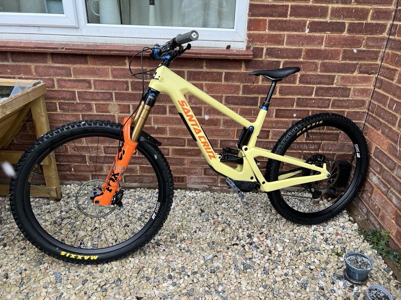 Santa Cruz Nomad C, Large, Industry 9 Hubs, DT Swiss, Burgtec, Fox 38s, mullet.