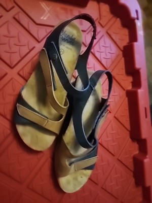 Wanda Panda Womans Size 41 Wedge Sandals  Leather Backstrap