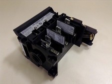 ALLEN BRADLEY 30 Amp Disconnect Switch 1494V-DS30 SER A Used 70370