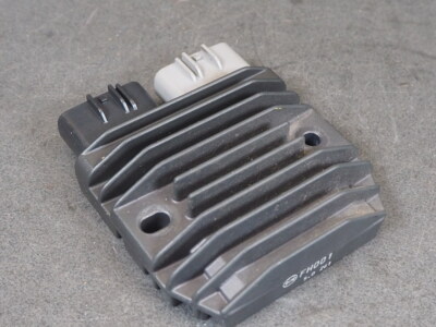 GLEICHRICHTERBAUGRUPPE YAMAHA TDM900 2002 5JW-81960-00 17880