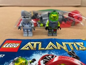LEGO Atlantis 8057 Wreck Raider 2 Minifigures 64 Pieces No Box Pre-Owned