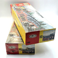 Con Cor Heljan HO Scale B 802 & B 803 Sealed 6 Stall Steam Locomotive Roundhouse