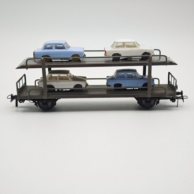 PIKO H0 Autotransportwagen 4 Trabant 601 Dahmer DDR Weiß Blau 1:87