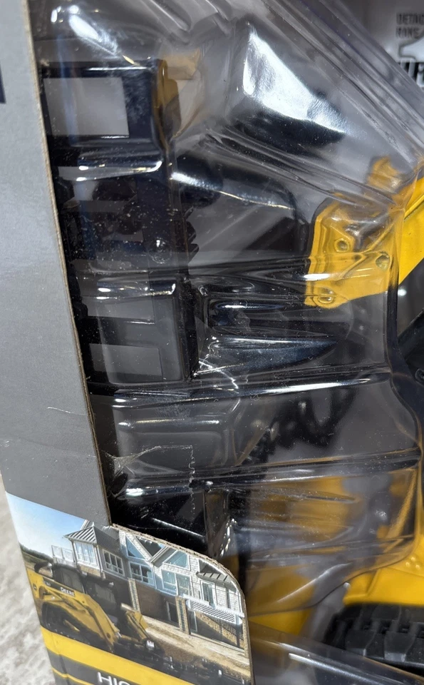 1/16 Ertl John Deere CT322 Skidsteer DieCast Metal W/ Attachments - Image 4 of 4