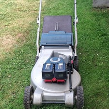 Bosch Handrasenm&auml;her 36 V Akkubetrieb mit Grasf&auml;nger, Akku inklusive