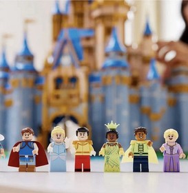 LEGO Disney: Disney Castle (43222)