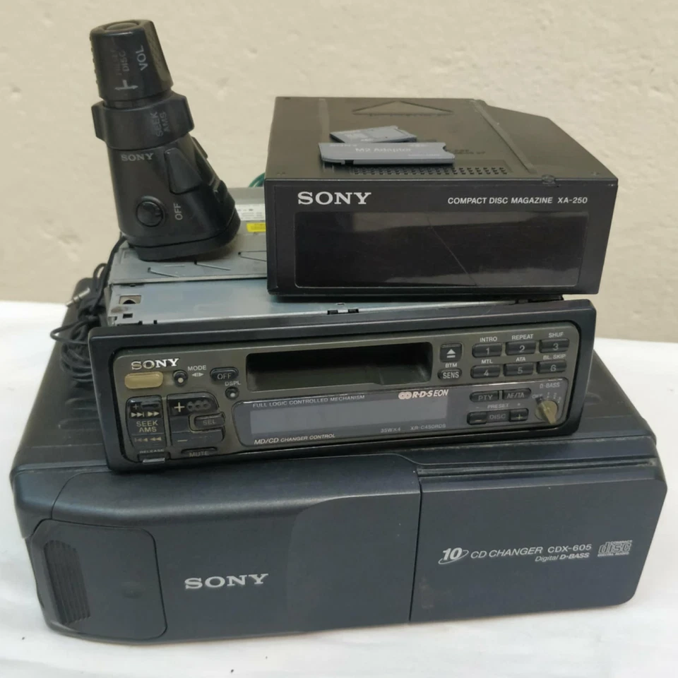 AUTORADIO SONY VINTAGE XR-C450 CON FRONTALINO ESTRAIBILE RADIO CASSETTE 10 CD MD - Immagine 2 di 4