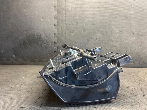 Chevy Suburban 1500 LT 2015 conjunto de luces traseras de pasajero 15 16 17 OEM 23476138 - Imagen 4 de 9