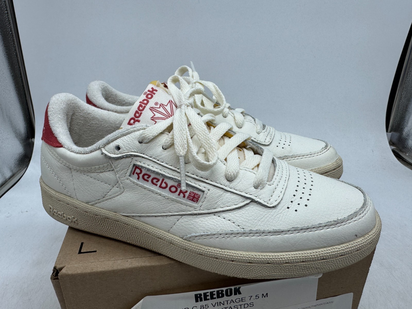 Reebok Club C 85 Vintage Women's White Red Lace-Up Low Top Running Shoes - 7.5
