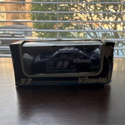 Racing Champions Tim Fedewa #33 Kleenex Chevrolet Monte Carlo NASCAR Diecast Car