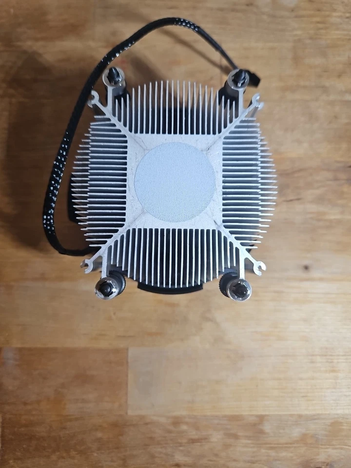 AMD Wraith Spire Ryzen ventola di raffreddamento CPU dissipatore di calore P/N:712-000049 Rev: E - Immagine 4 di 4