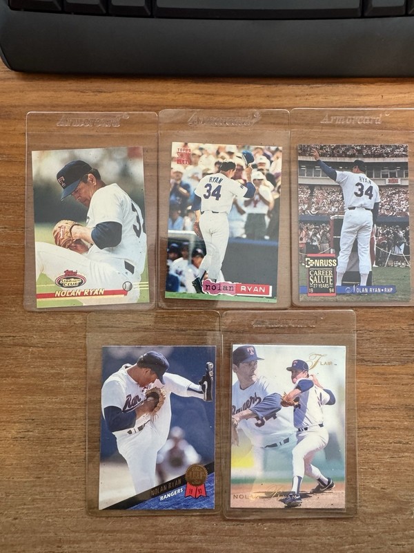 Lot of 5 HOF Nolan Ryan Baseball Cards