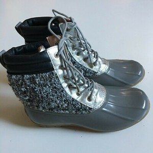 silver duck boots