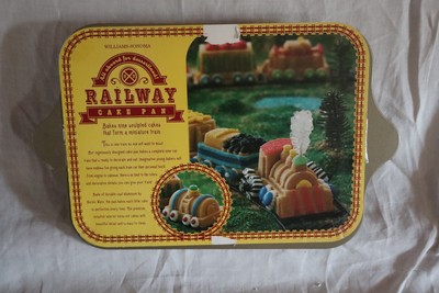 Williams Sonoma Nordic Ware Railway Cake Pan